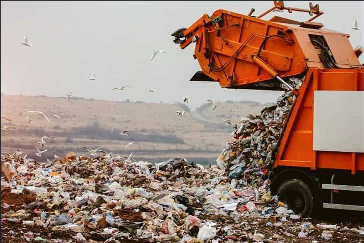 Public Waste Management Services Available at DLHSemarang.id